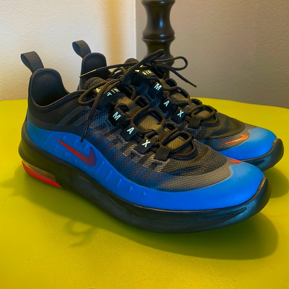 Nike Air Max Axis - Youth 6.5